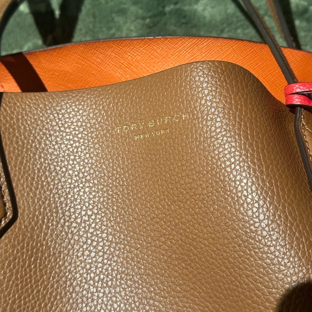 Tory Burch Perry Single Compartment Tote Bag